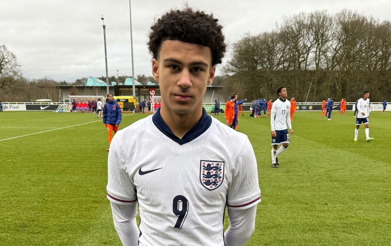 必一体育官方网站-西甲直播中的足球比分实时更新与数据分析